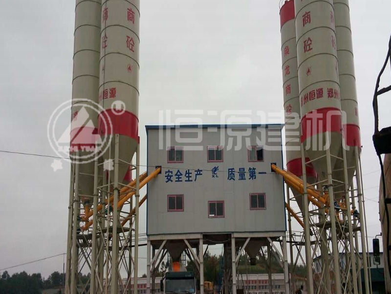 投資一套雙機(jī)120混凝土攪拌站多少錢？120雙線攪拌站價格是多少？