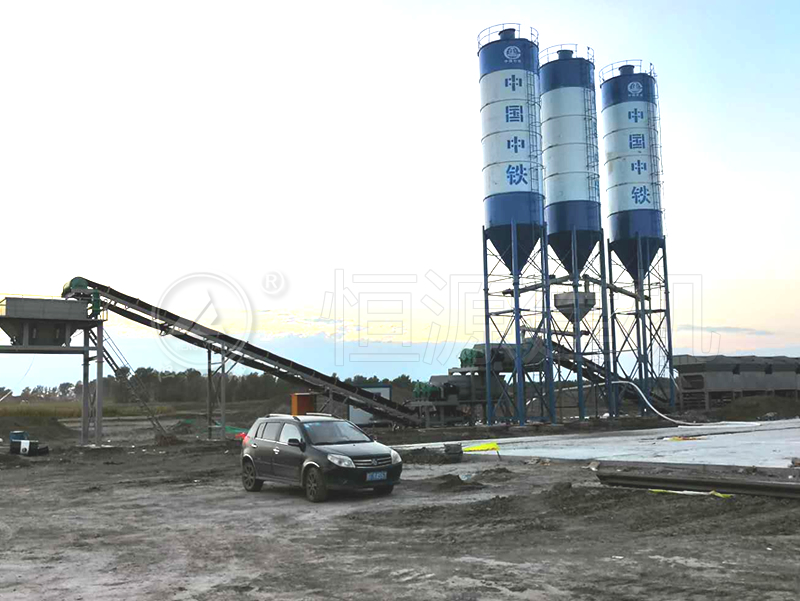 建一個800水穩(wěn)站多少錢？800噸水穩(wěn)拌合站有哪些配置？