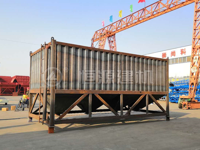 恒源建機(jī)臥式散裝水泥倉(cāng)發(fā)貨現(xiàn)場(chǎng)