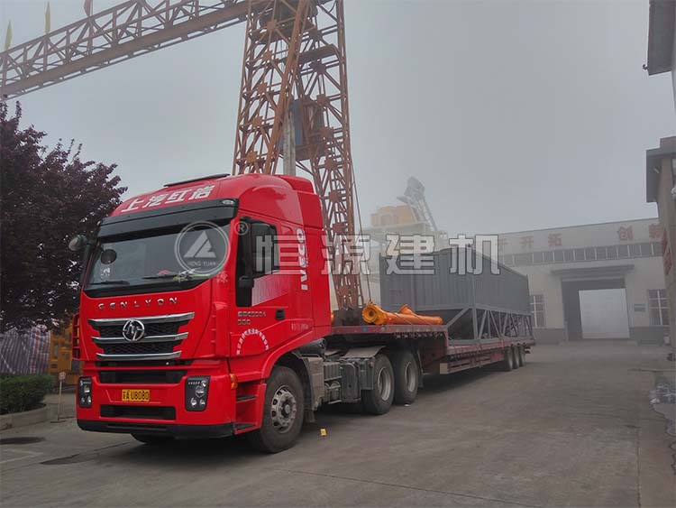 80噸臥式水泥倉(cāng)裝車發(fā)貨，發(fā)往江蘇宿遷