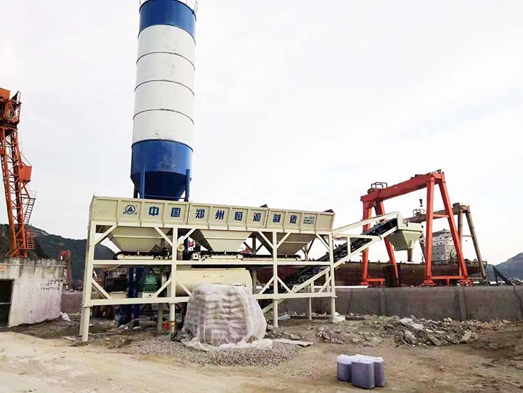 恒源移動式穩(wěn)定土拌合站一體機介紹