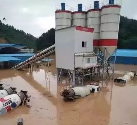 大雨過后，就知道混凝土攪拌站選址有多么重要了