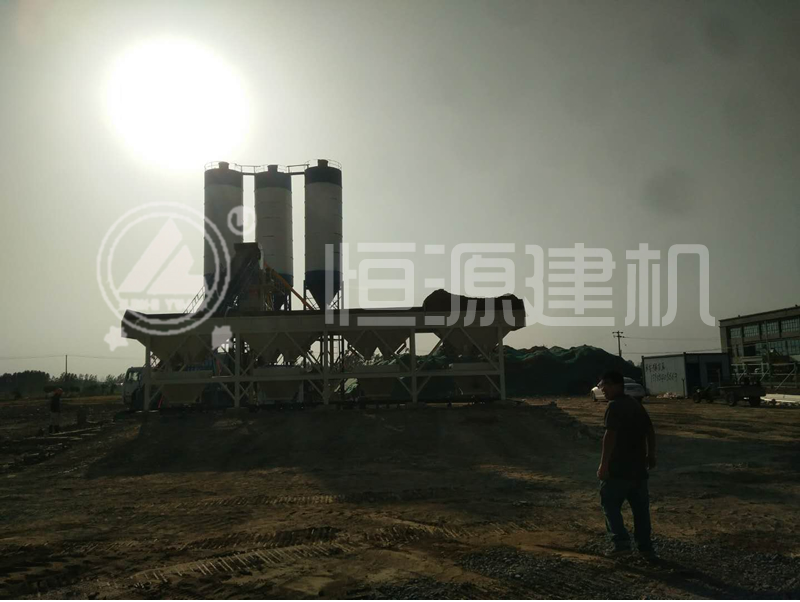 恒源建機(jī)新型HZS90型商砼攪拌站，讓噪音、污水都遠(yuǎn)離